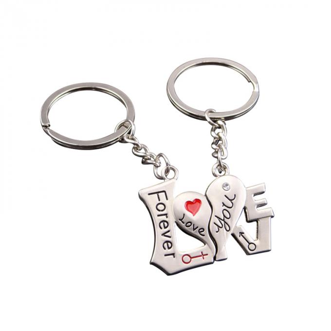 la coutume vend le métal en gros en alliage de zinc de nouveau de fausse pierre beau de coeur de forme cadeau créatif de voiture keychian