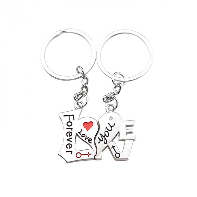 la coutume vend le métal en gros en alliage de zinc de nouveau de fausse pierre beau de coeur de forme cadeau créatif de voiture keychian