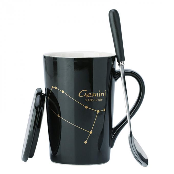 La coutume de haute qualité a imprimé 12 tasses en céramique de culbuteur de café de tasses de constellation avec de la matte de drinkware de couvercle et de cuillère multicolore