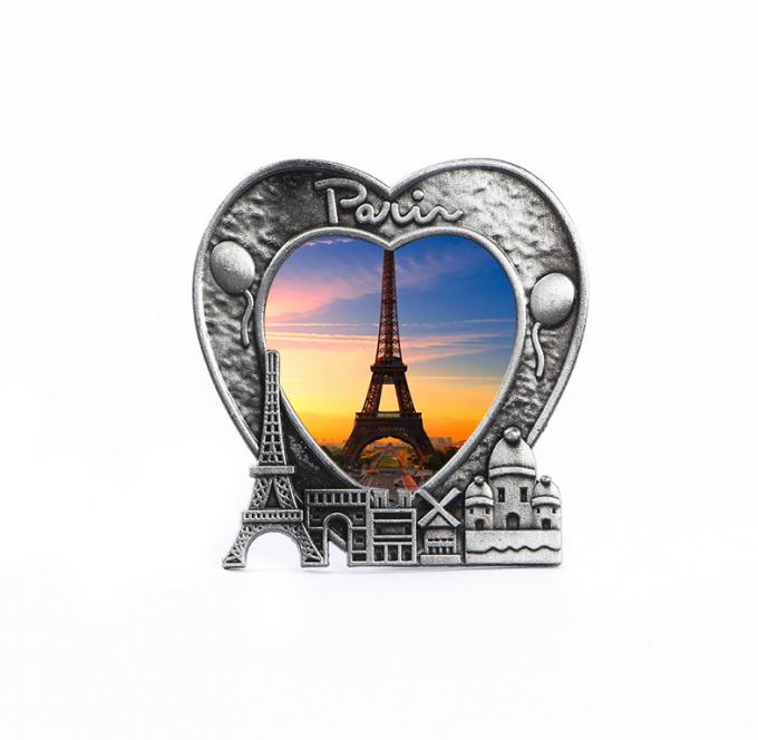 cadre de tableau en forme de coeur en métal de cadeau de souvenir de Tour Eiffel de Paris France de paysage de coucher du soleil de l'amour 3D